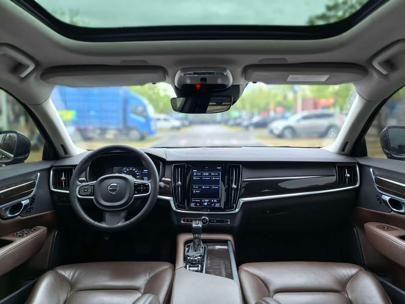Volvo S90 2017 — Фото 9/20