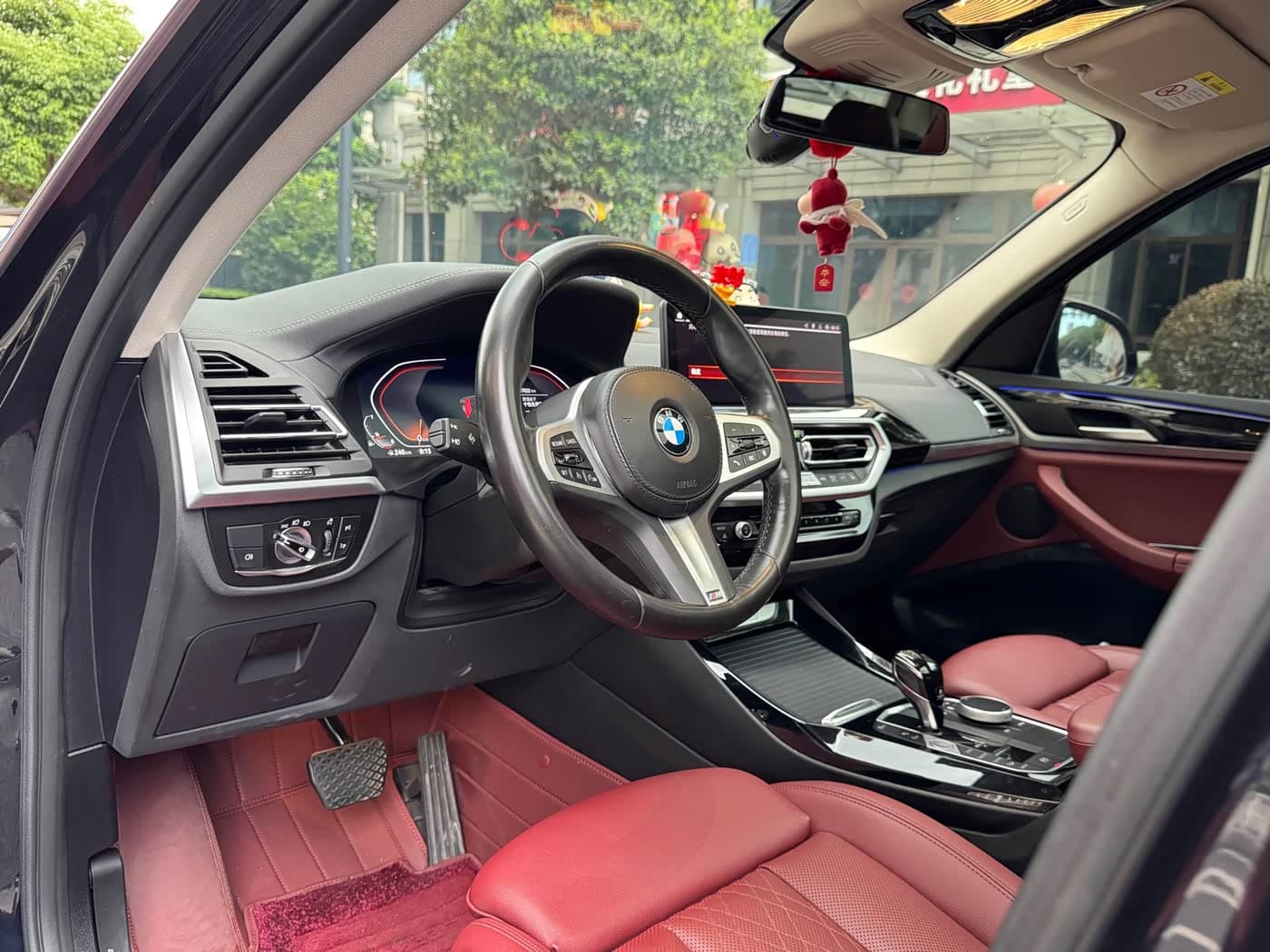 BMW X3 2022 — Фото 8/17