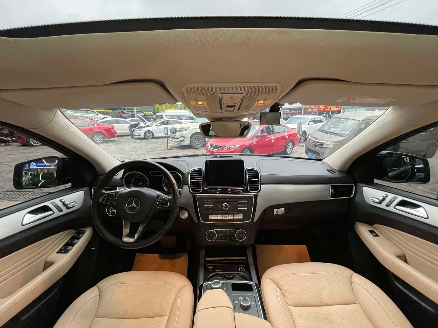 Mercedes-Benz GLE Coupe 2018 — Фото 8/15