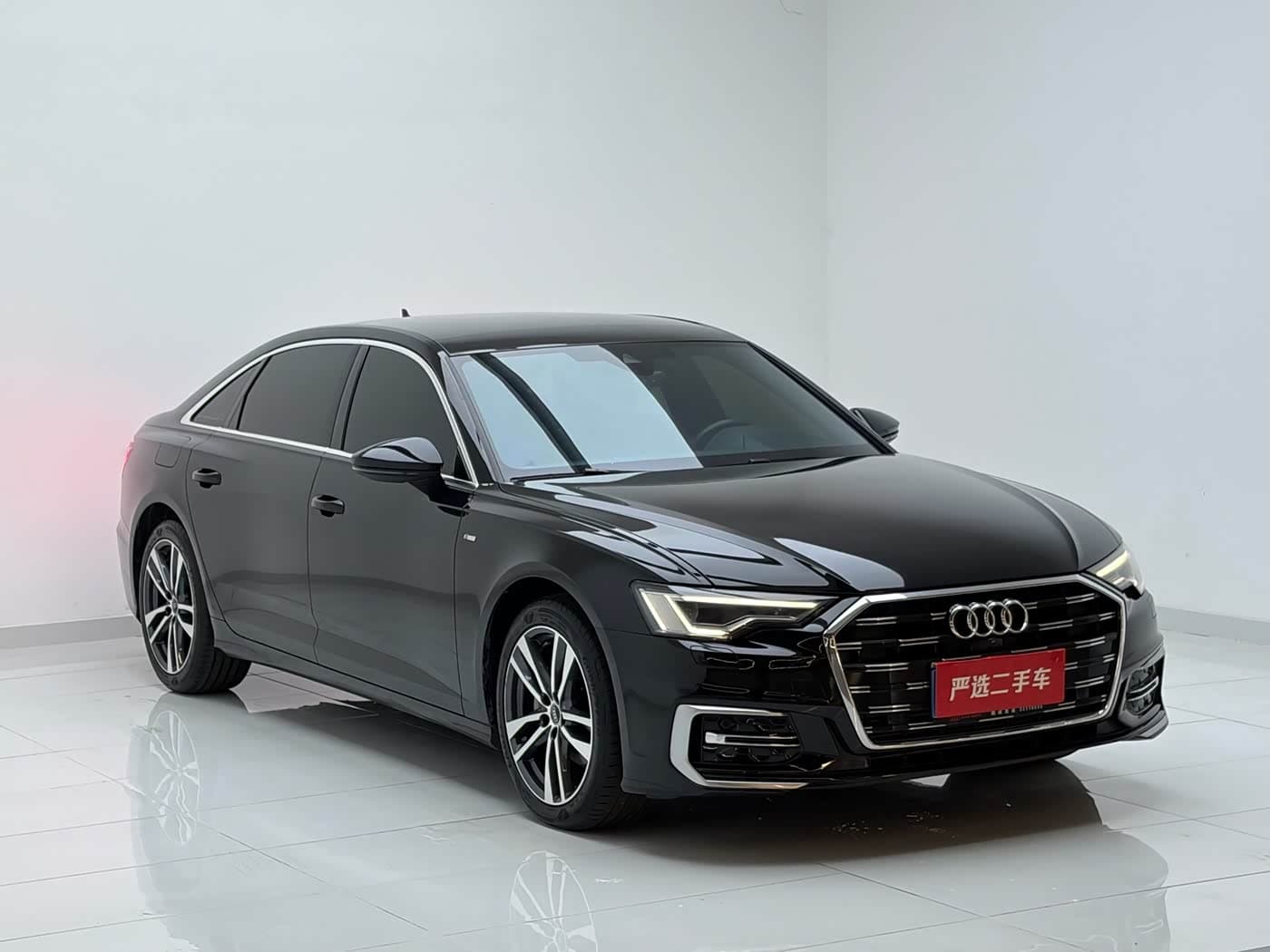 Audi A6L 2024 — Фото 3/18