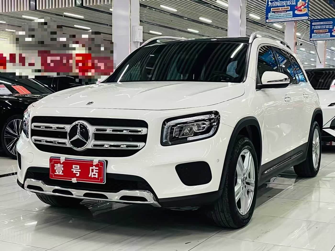 Mercedes-Benz GLB 2023 — Фото 1/17