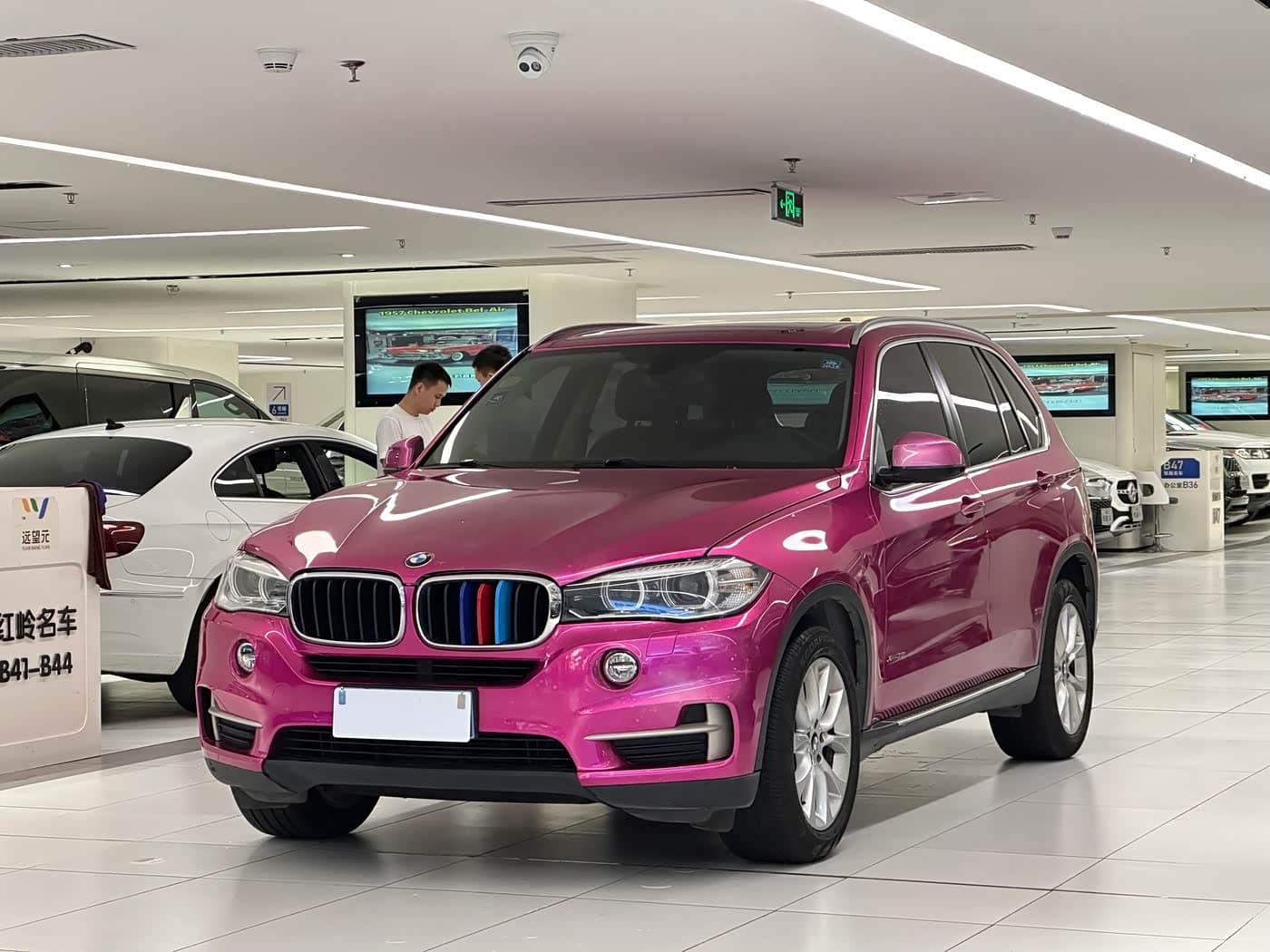 BMW X5 2014 — Фото 1/20