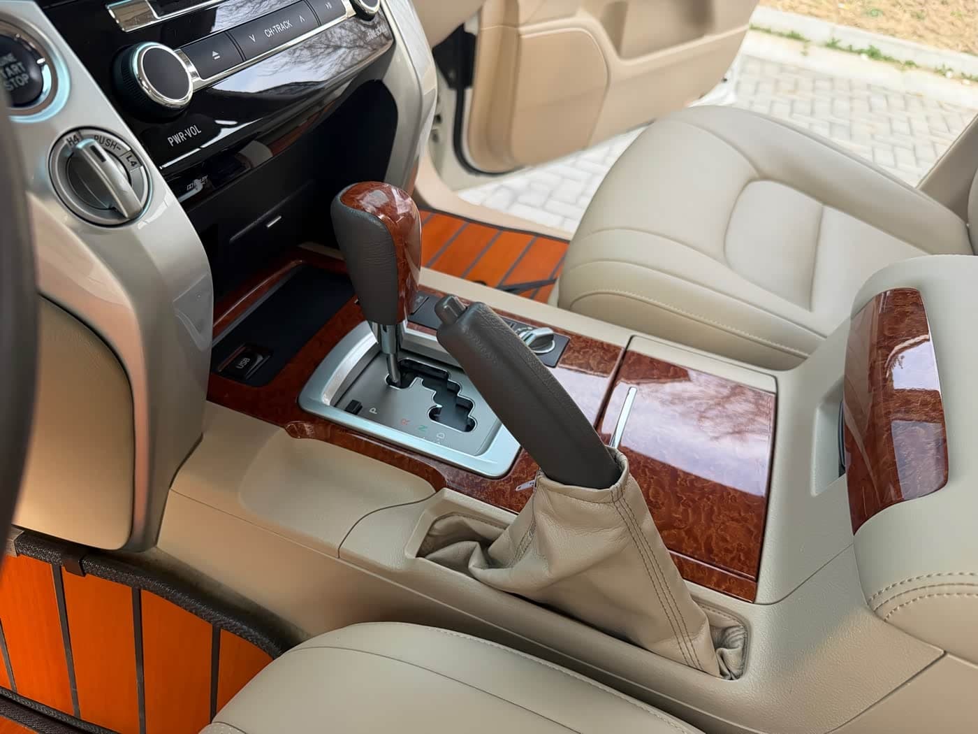 Toyota Land Cruiser 2013 — Фото 18/20