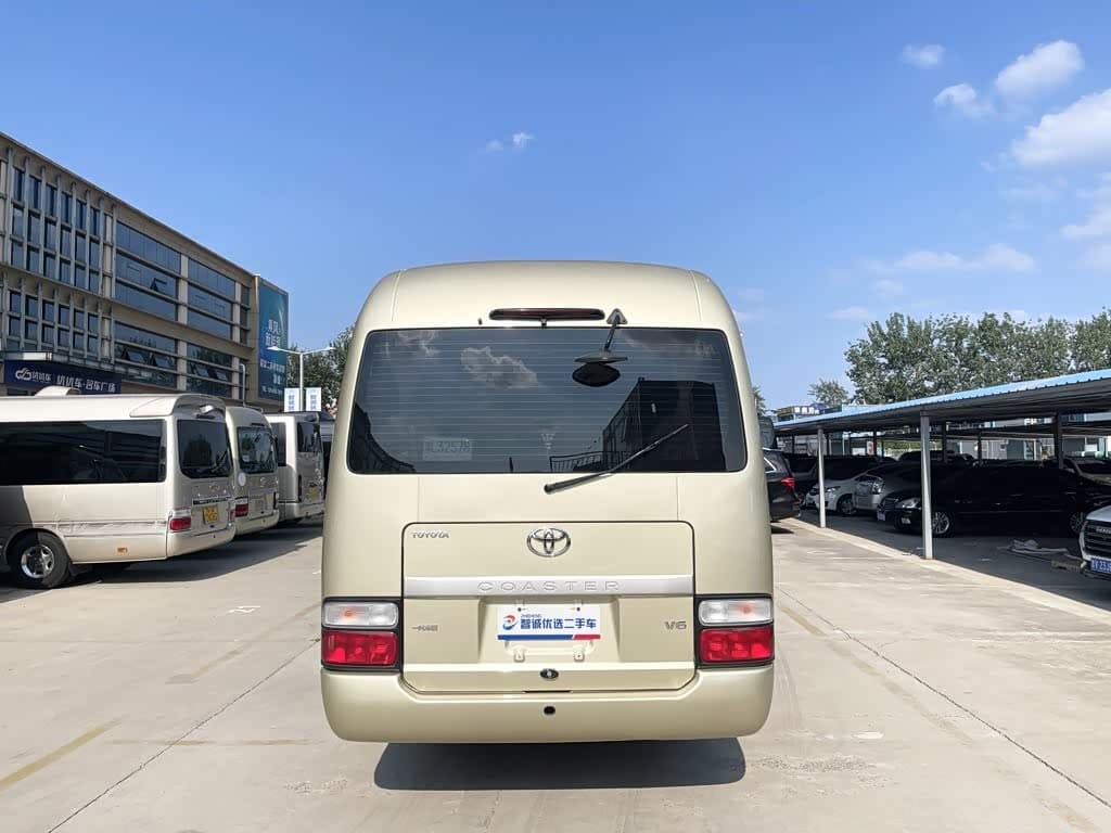 Toyota Coaster 2018 — Фото 3/19