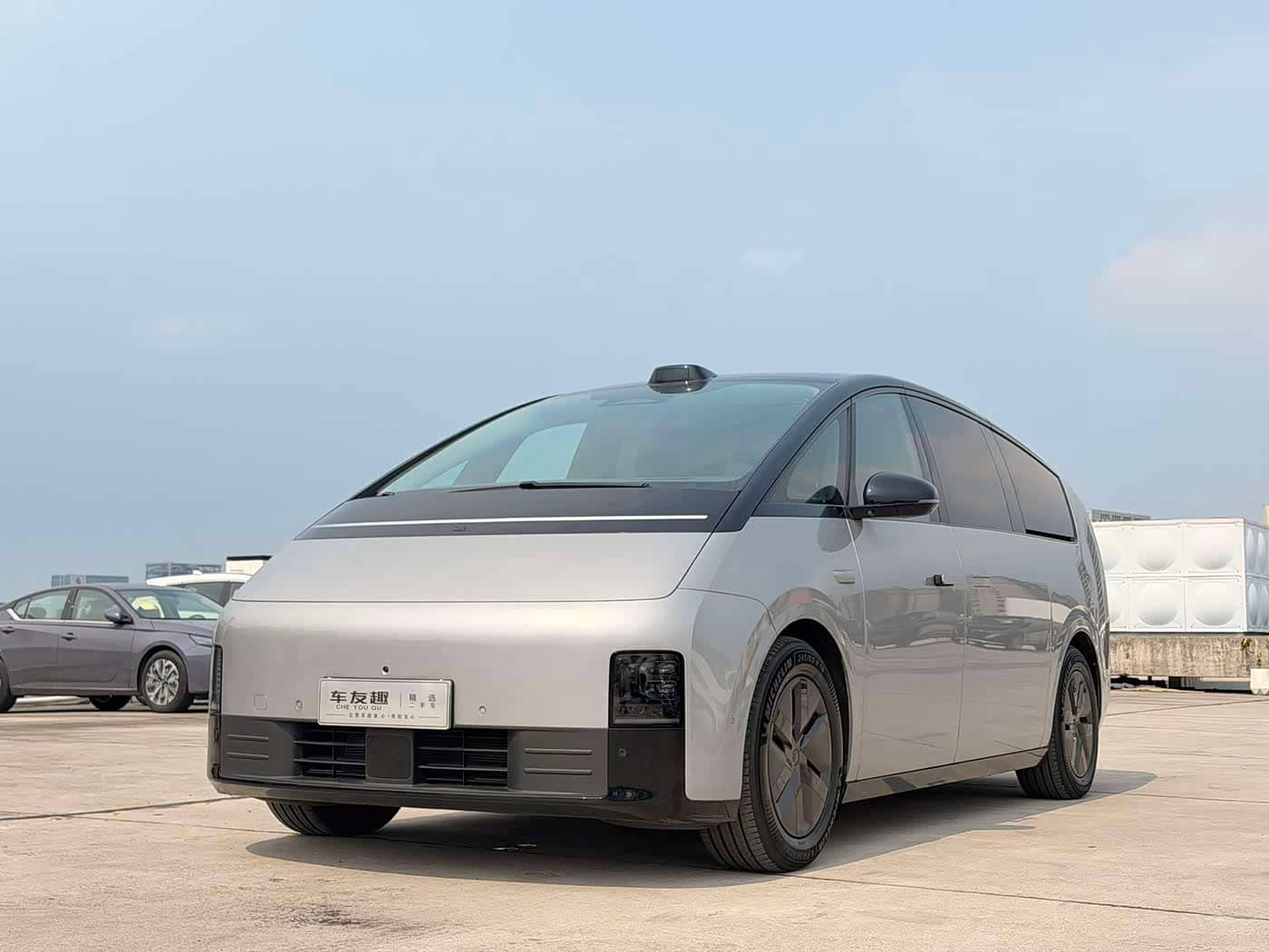 Li Auto MEGA, 2024