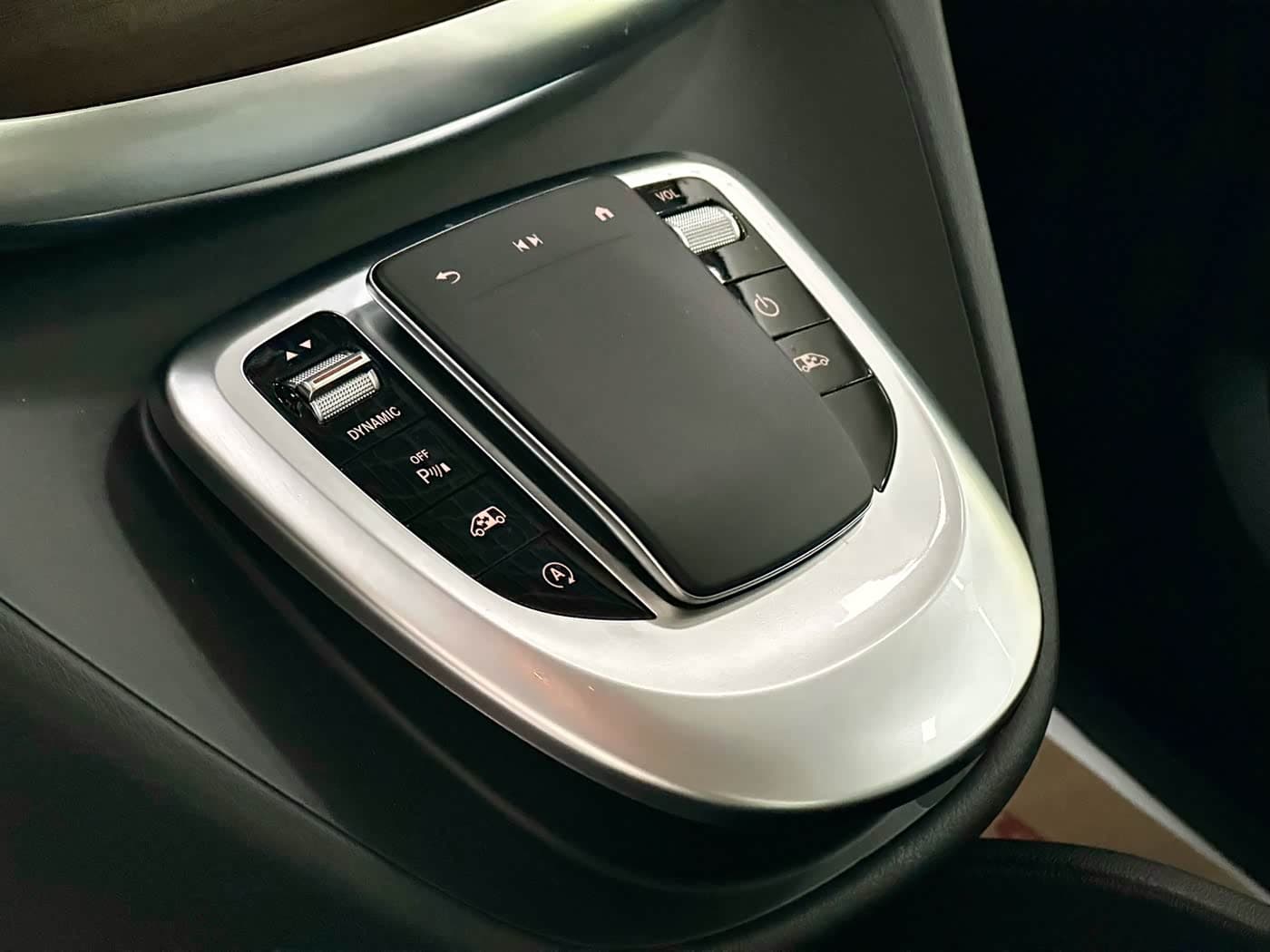 Mercedes-Benz V-Class 2024 — Фото 16/20