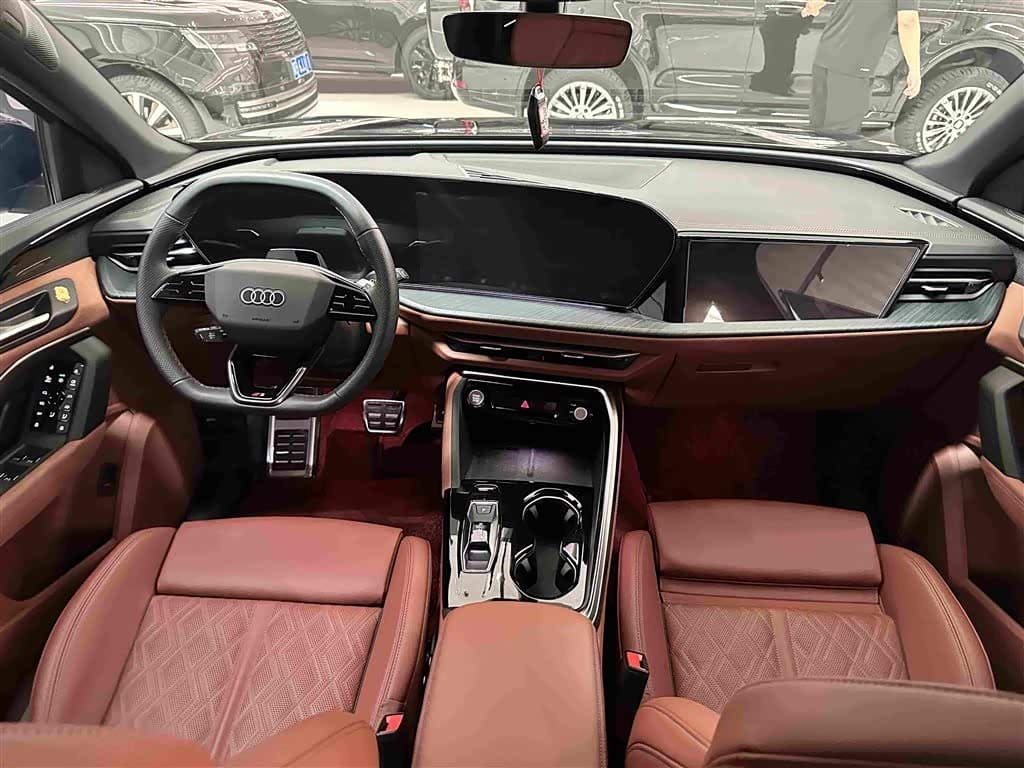 Audi Q5L 2026 — Фото 4/16