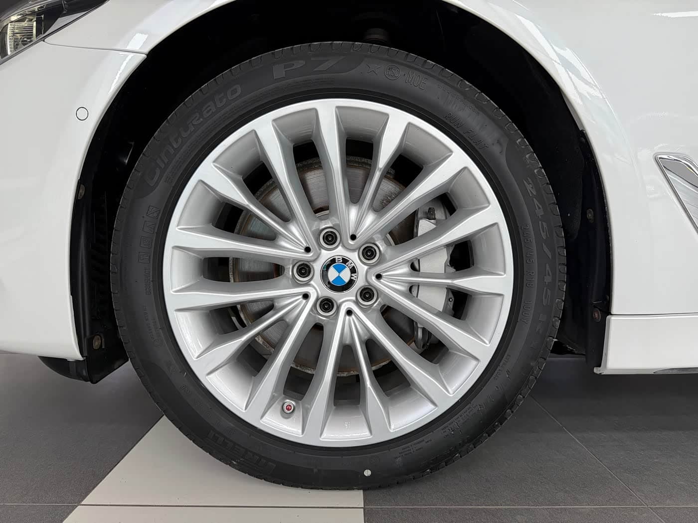 BMW 5 Series 2020 — Фото 17/17