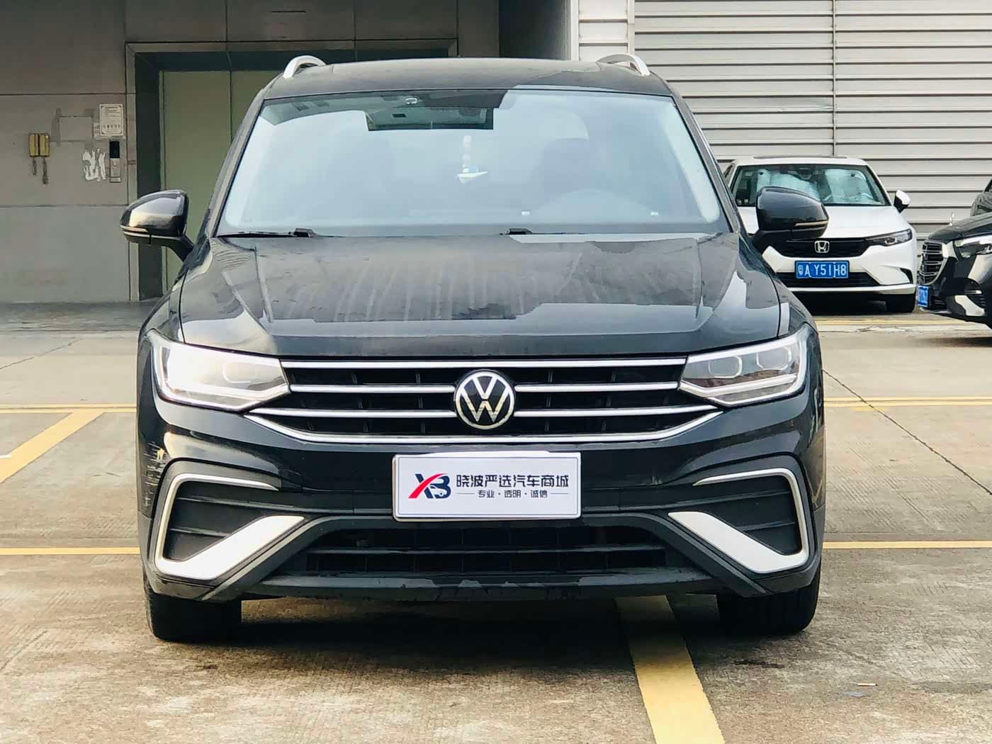 Volkswagen Tiguan L 2021 — Фото 2/17