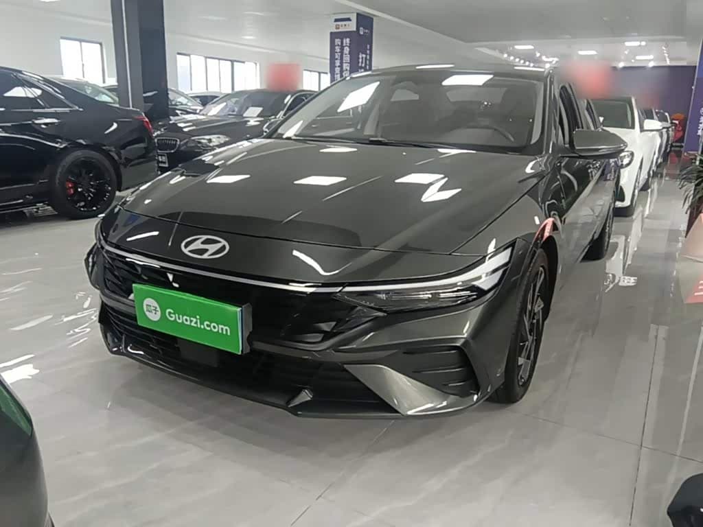 Hyundai Elantra 2025 — Фото 2/20