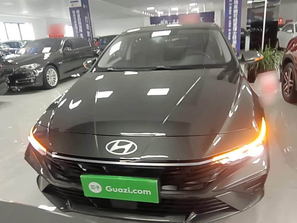 Hyundai Elantra 2025 — Фото 3/20
