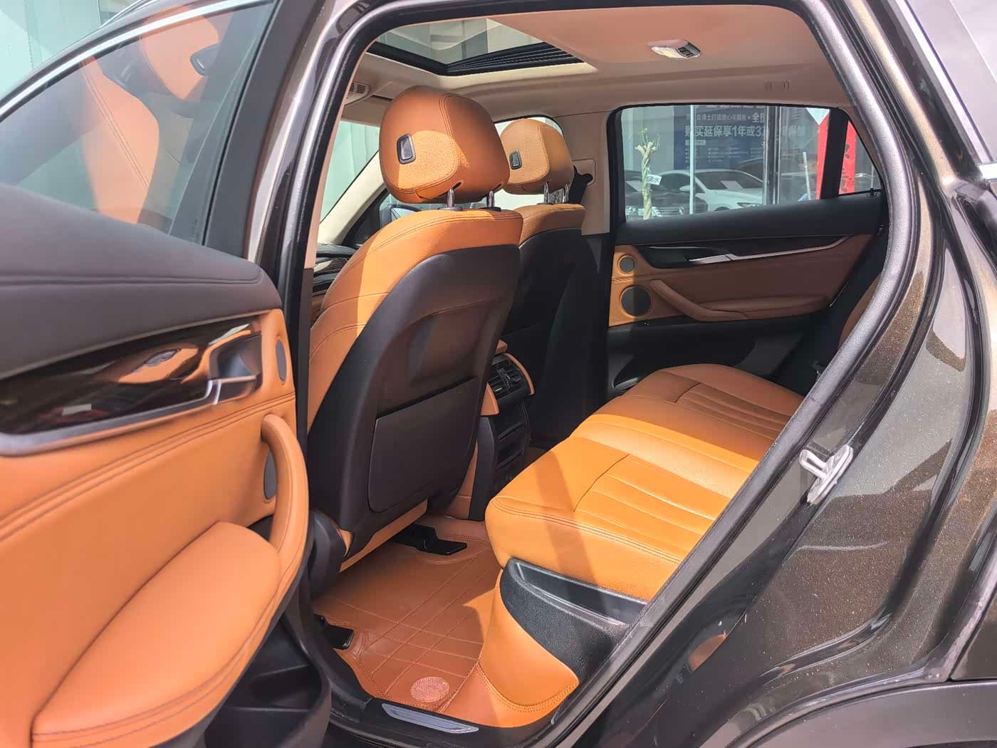 BMW X6 2015 — Фото 11/15