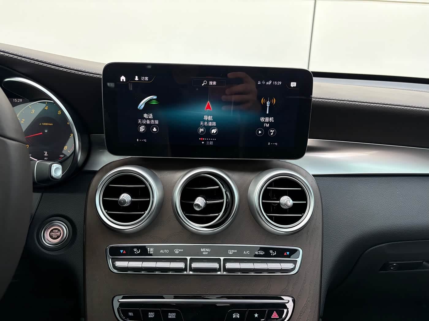 Mercedes-Benz GLC 2022 — Фото 11/17