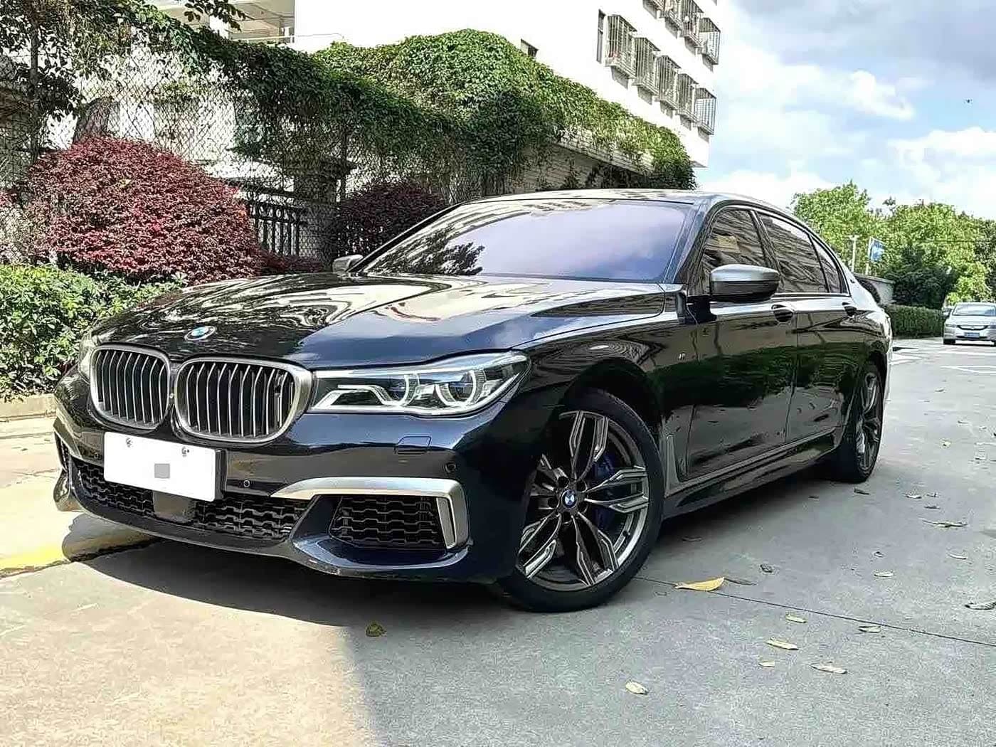 BMW 7 Series 2018 — Фото 2/15