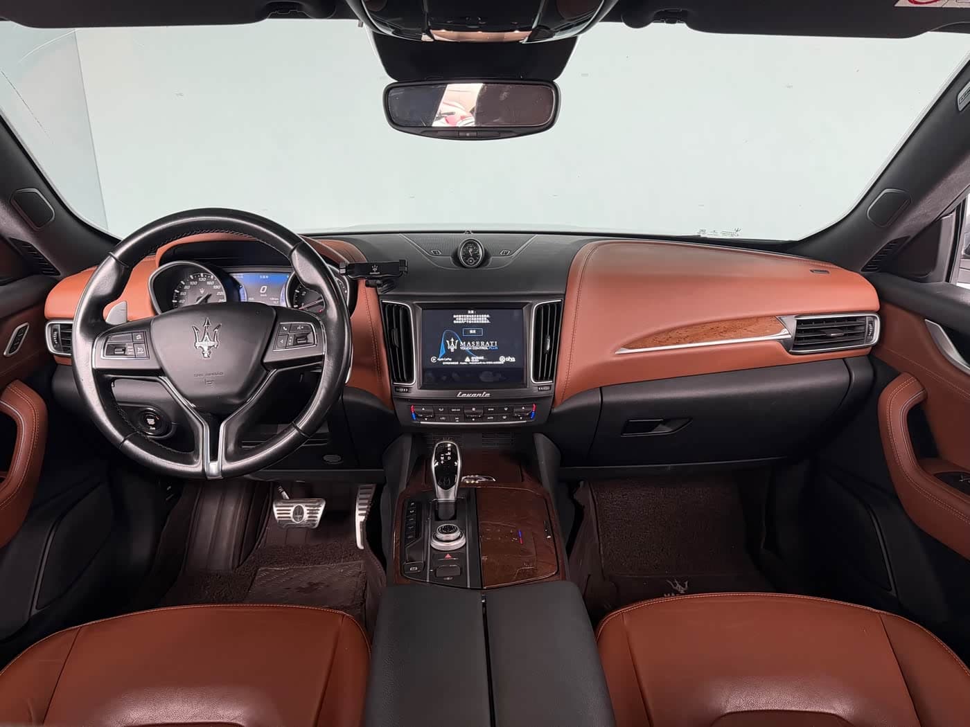 Maserati Levante 2018 — Фото 5/14