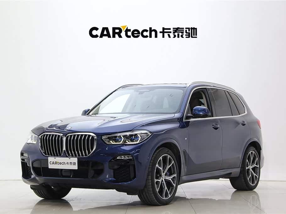 BMW X5 2019 — Фото 1/20