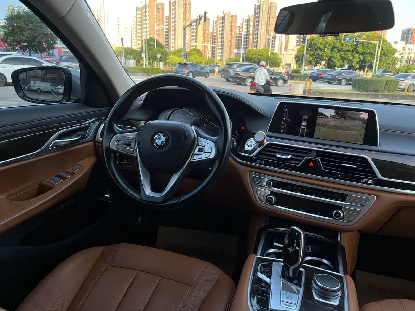 BMW 7 Series 2016 — Фото 10/20