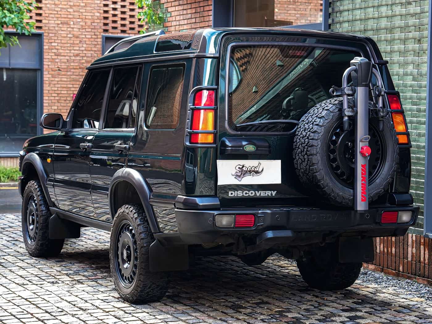 Land Rover Discovery 2003 — Фото 3/18