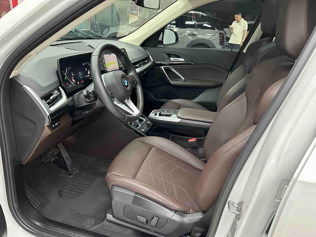 BMW X1 2024 — Фото 12/20