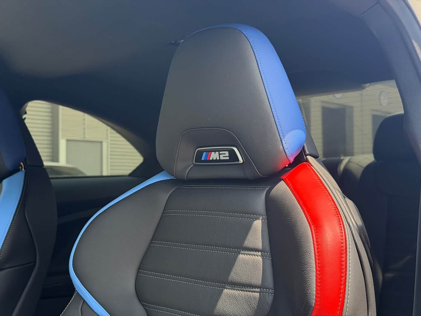 BMW M2 2025 — Фото 18/20