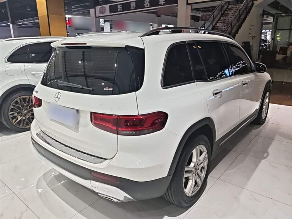 Mercedes-Benz GLB 2020 — Фото 7/20
