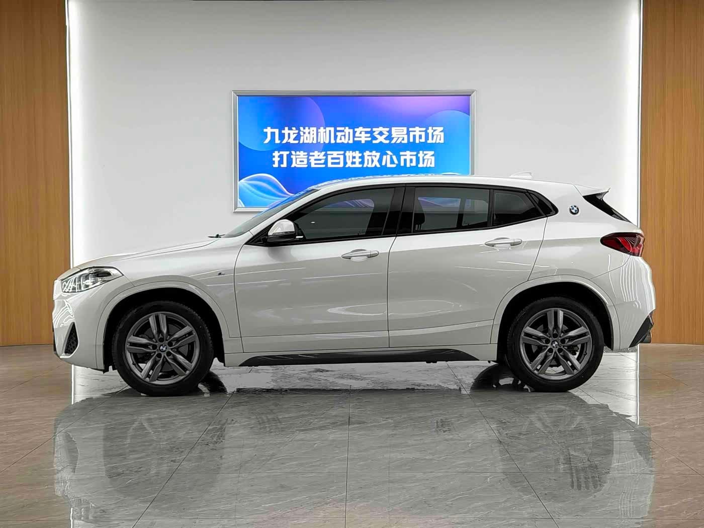 BMW X2 2021 — Фото 4/18