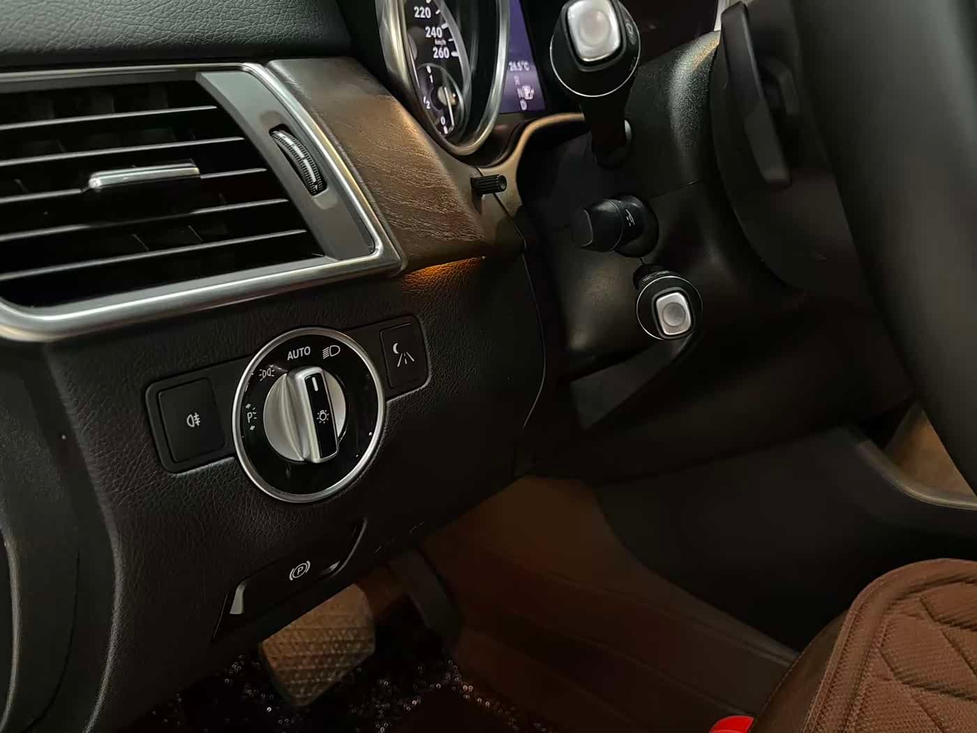 Mercedes-Benz GL-Class 2014 — Фото 9/20