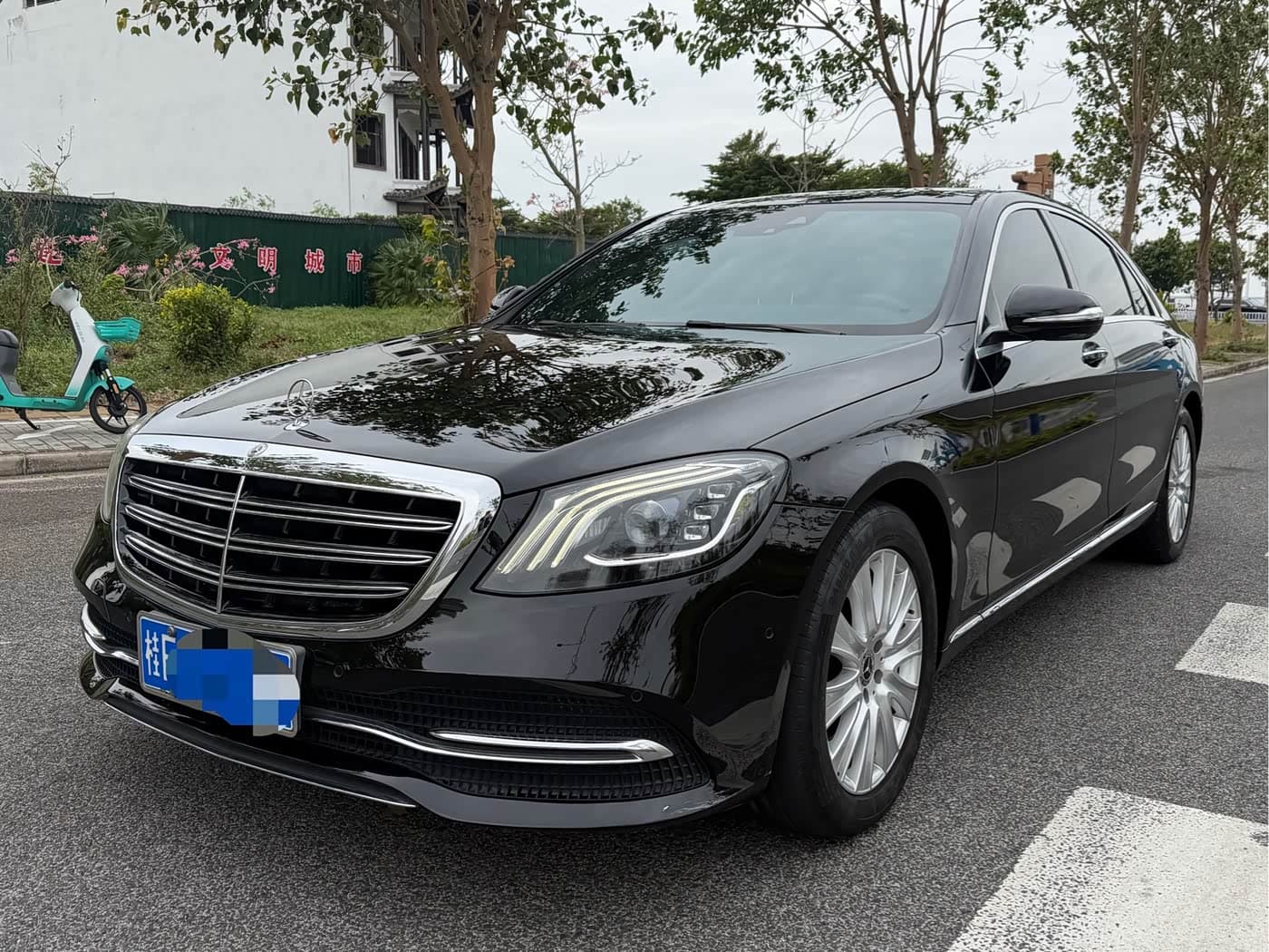 Mercedes-Benz S-Class 2019 — Фото 1/10