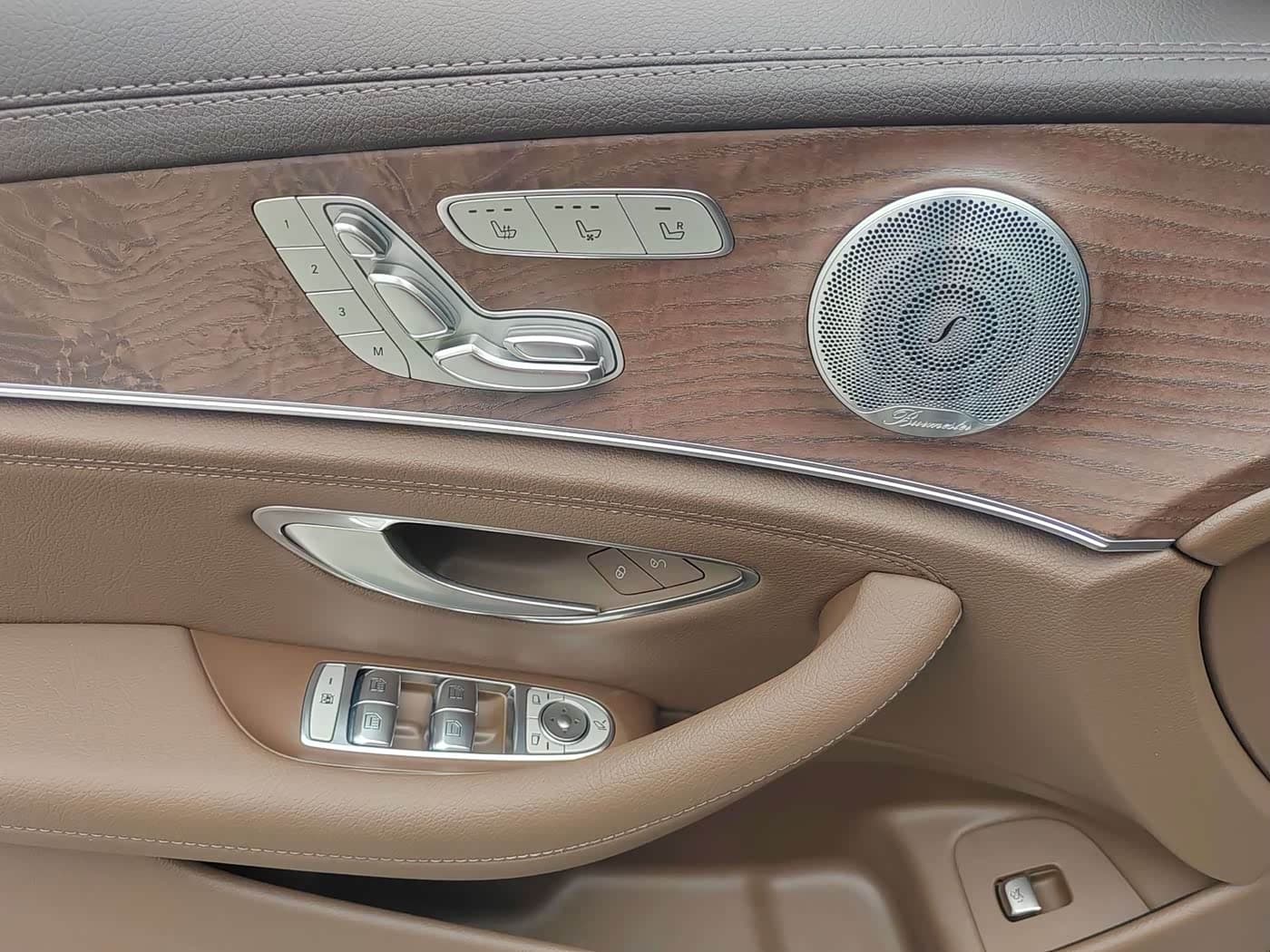 Mercedes-Benz E-Class 2019 — Фото 14/20