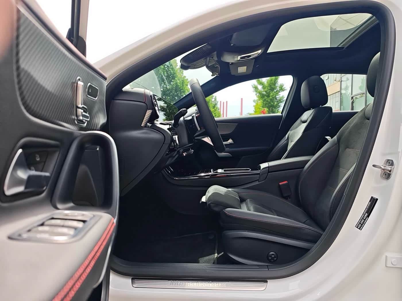 Mercedes-Benz A-Class 2026 — Фото 4/14