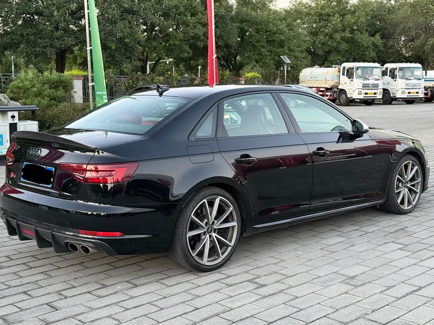 Audi S4 2019 — Фото 4/17