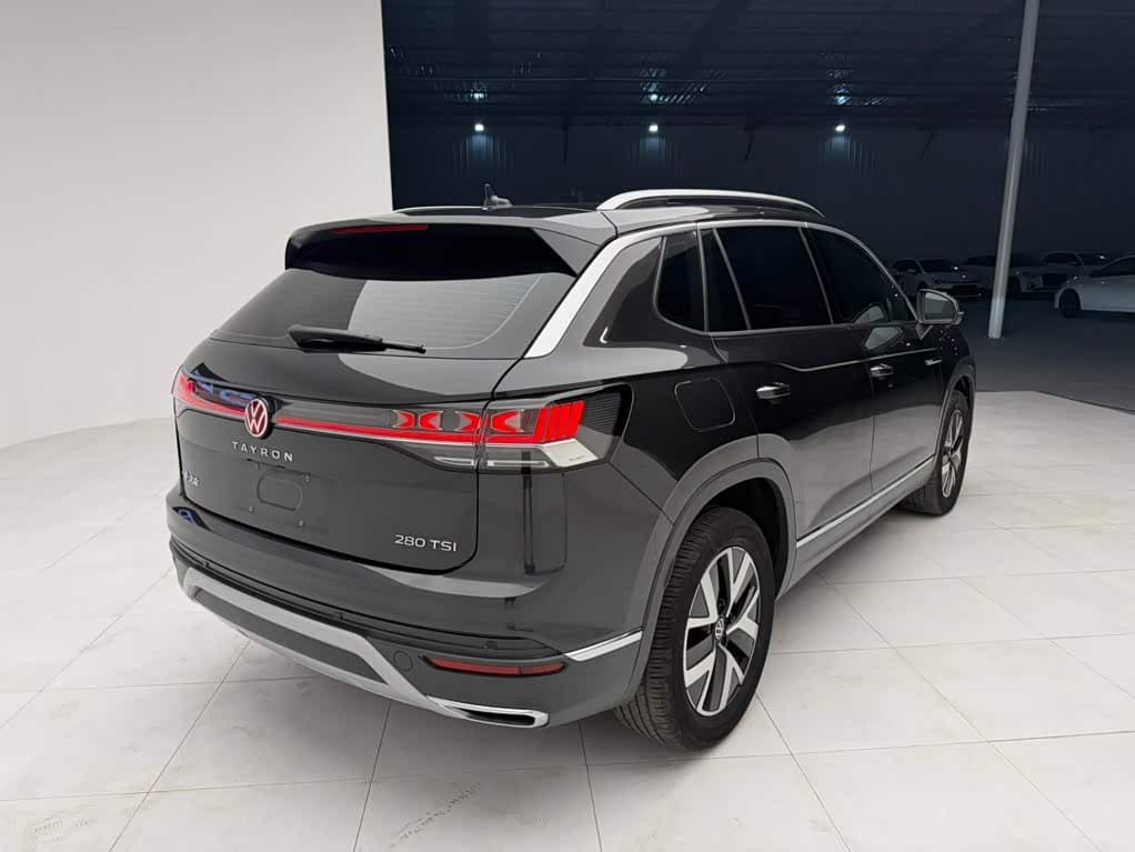 Volkswagen Tayron 2023 — Фото 7/20