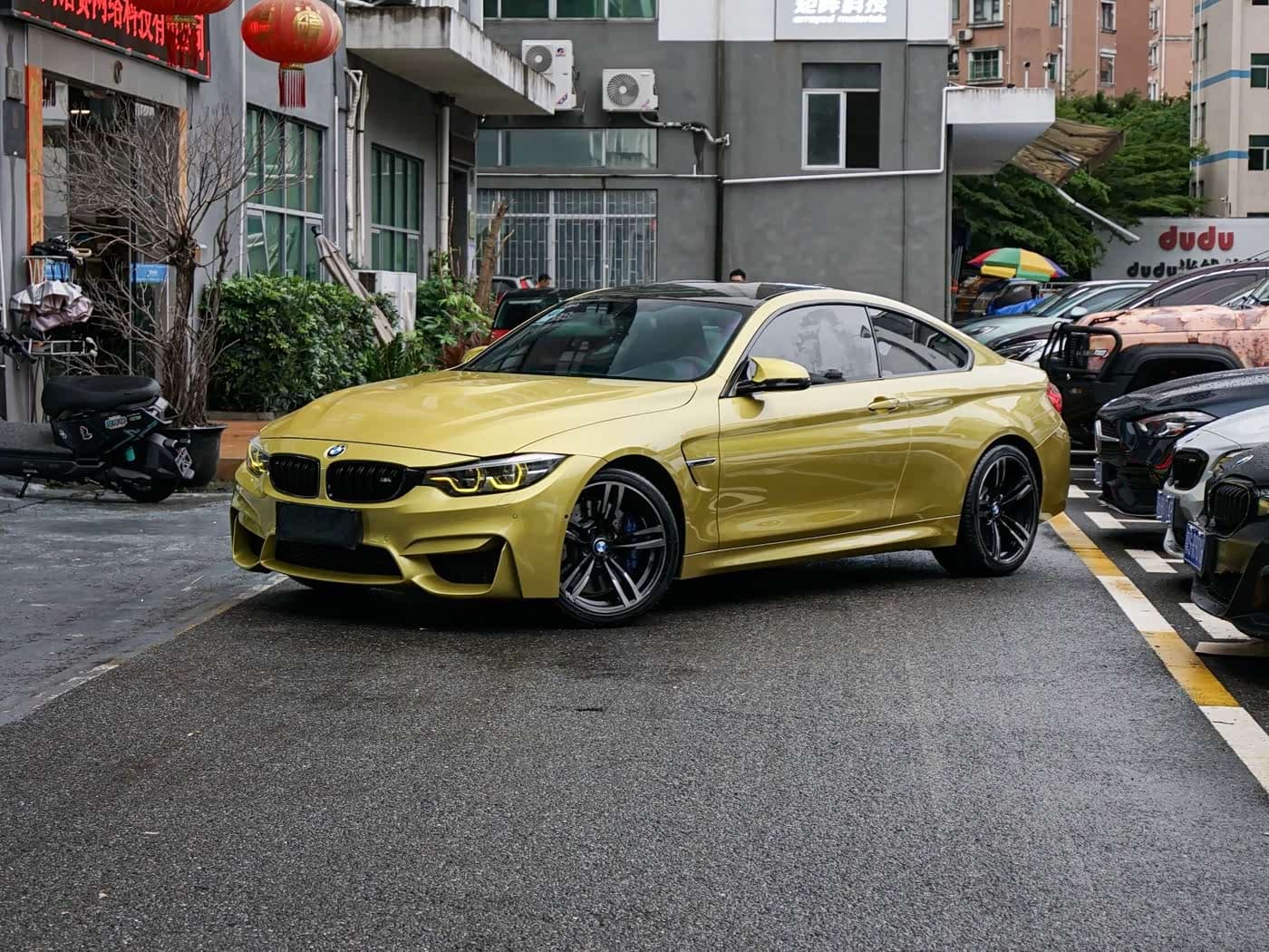 BMW M4 2017 — Фото 1/15