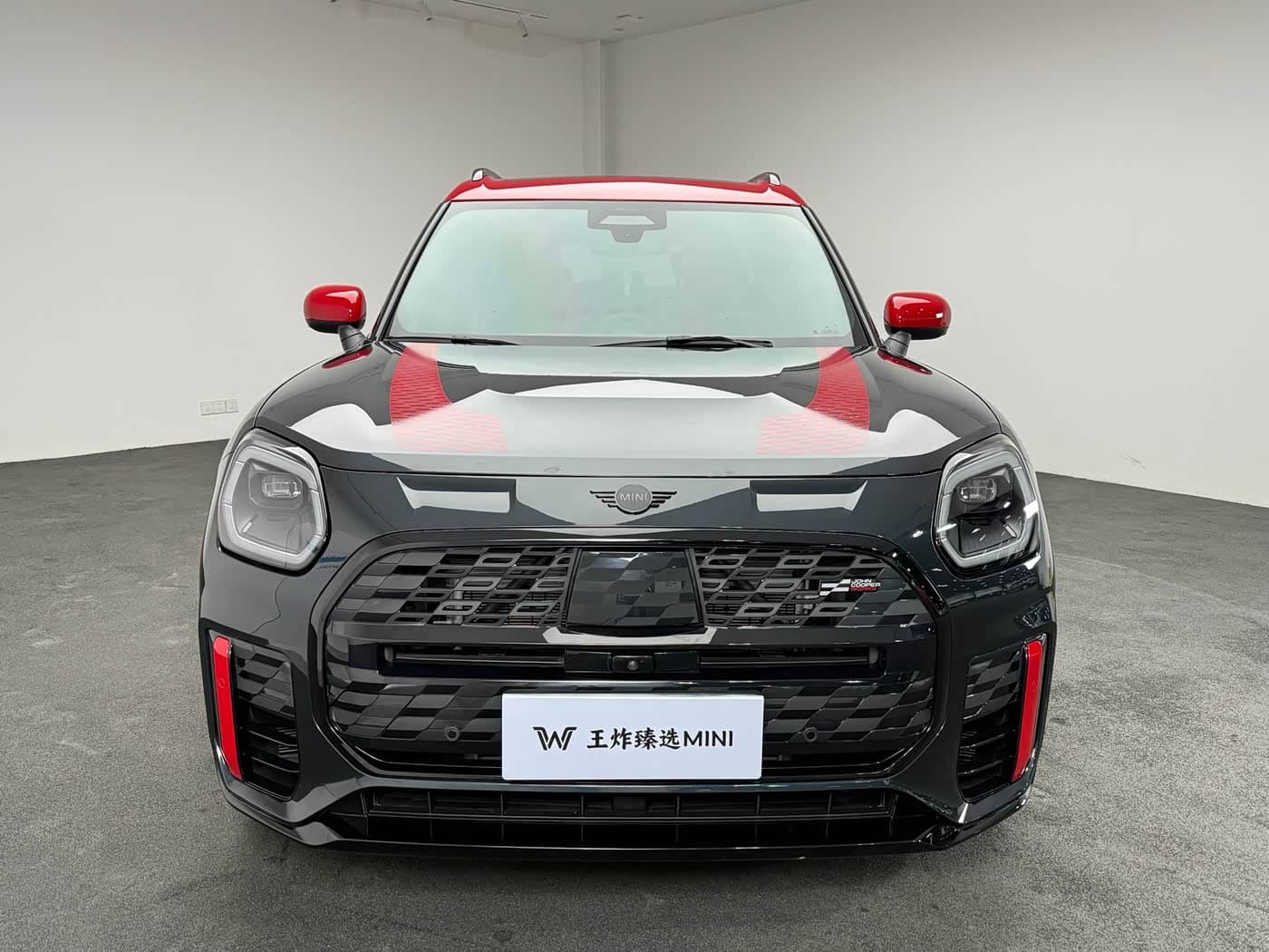 MINI JCW COUNTRYMAN 2024 — Фото 4/14