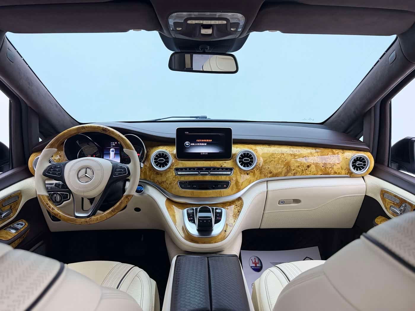 Mercedes-Benz V-Class 2020 — Фото 9/18