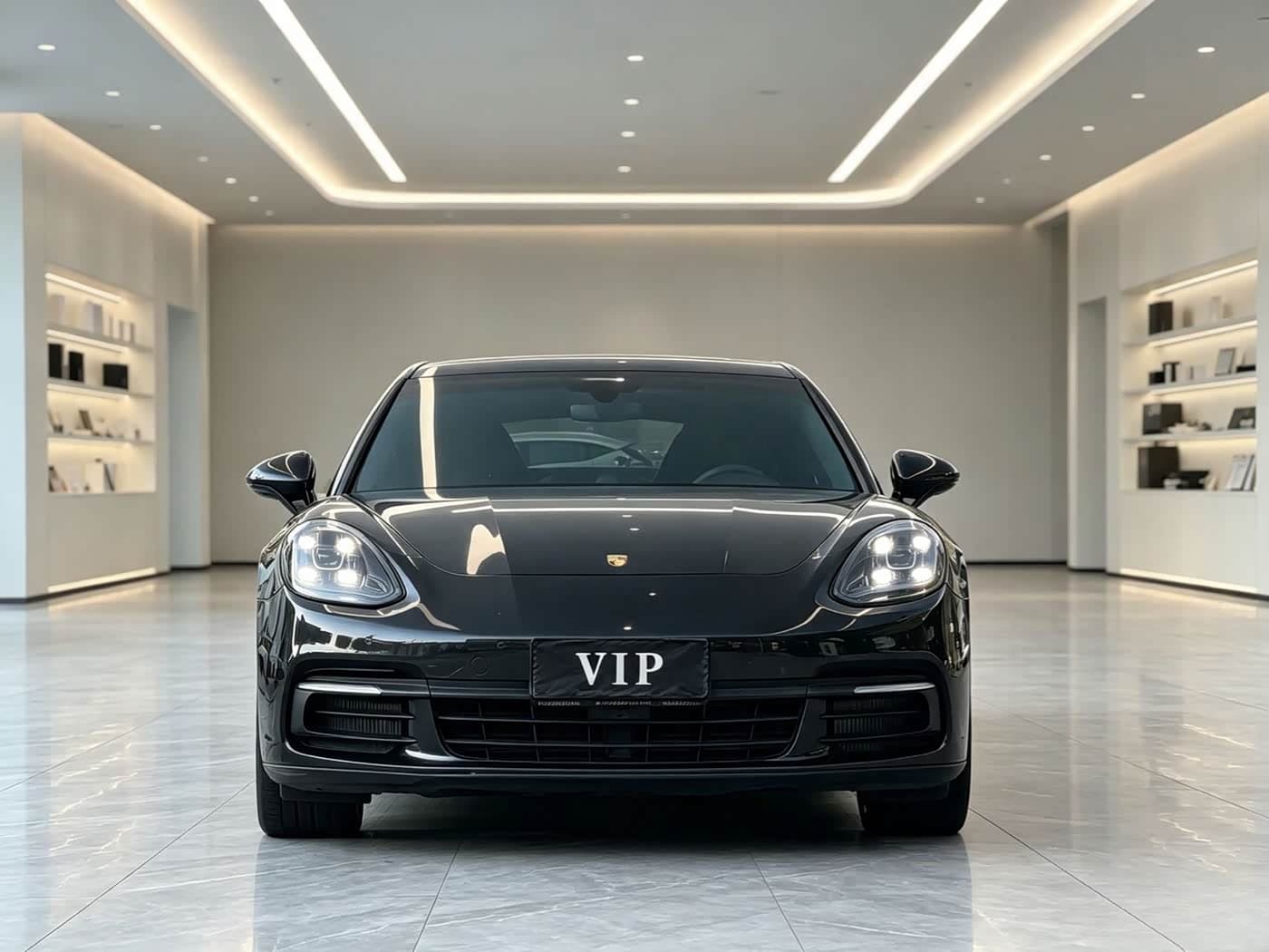 Porsche Panamera 2018 — Фото 2/10