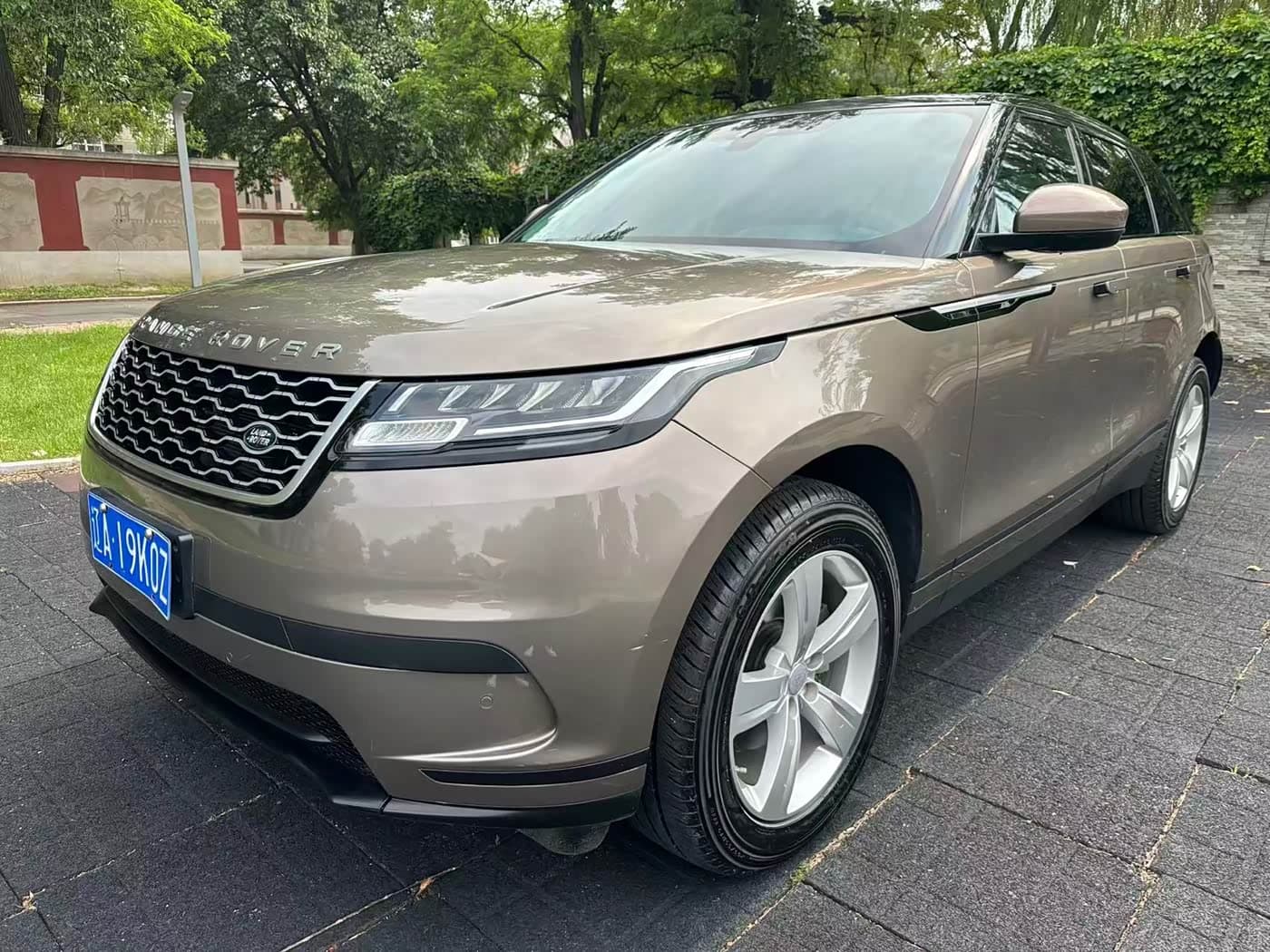 Land Rover Range Rover Velar 2019 — Фото 1/20