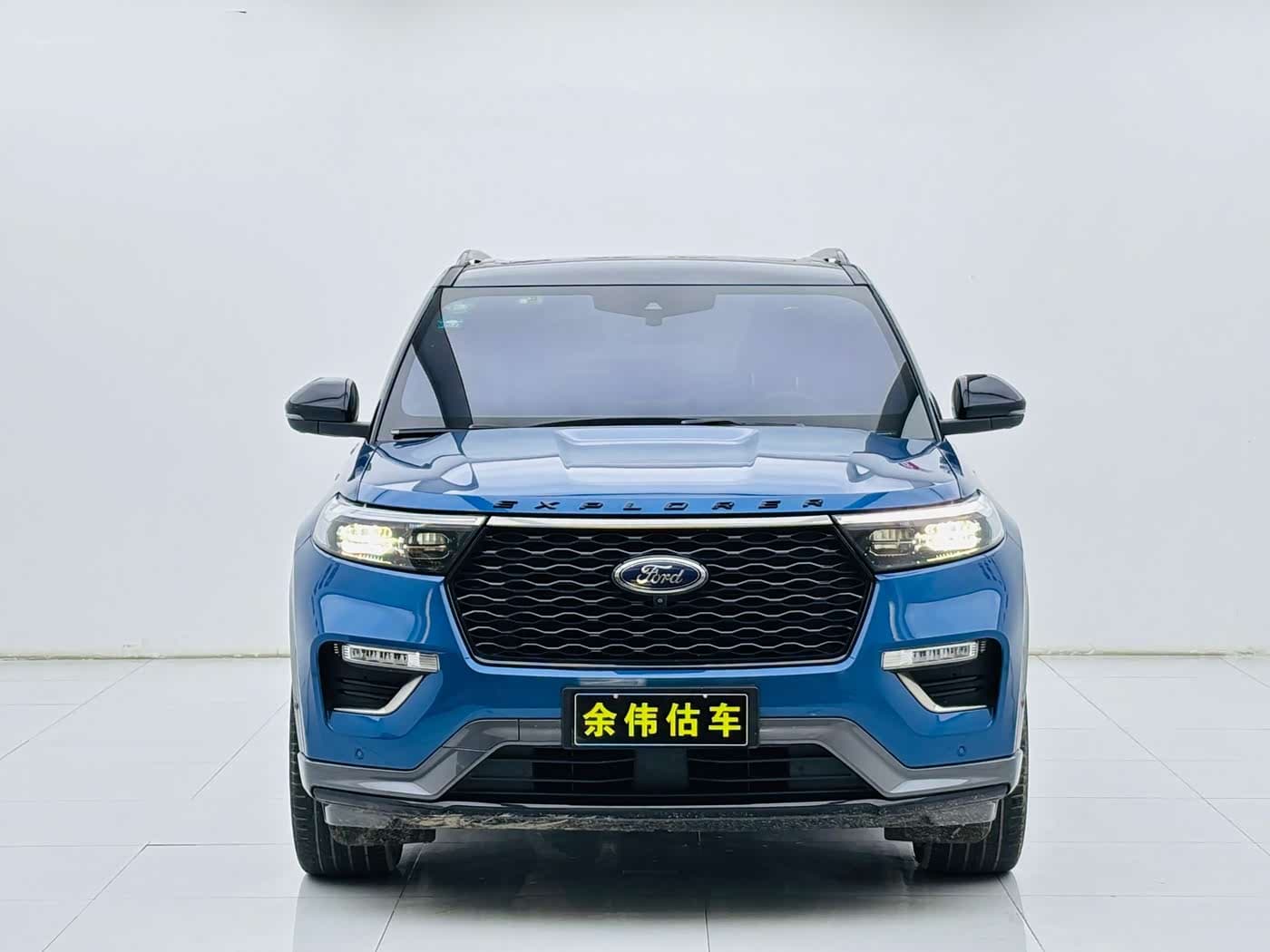 Ford Explorer 2020 — Фото 2/19