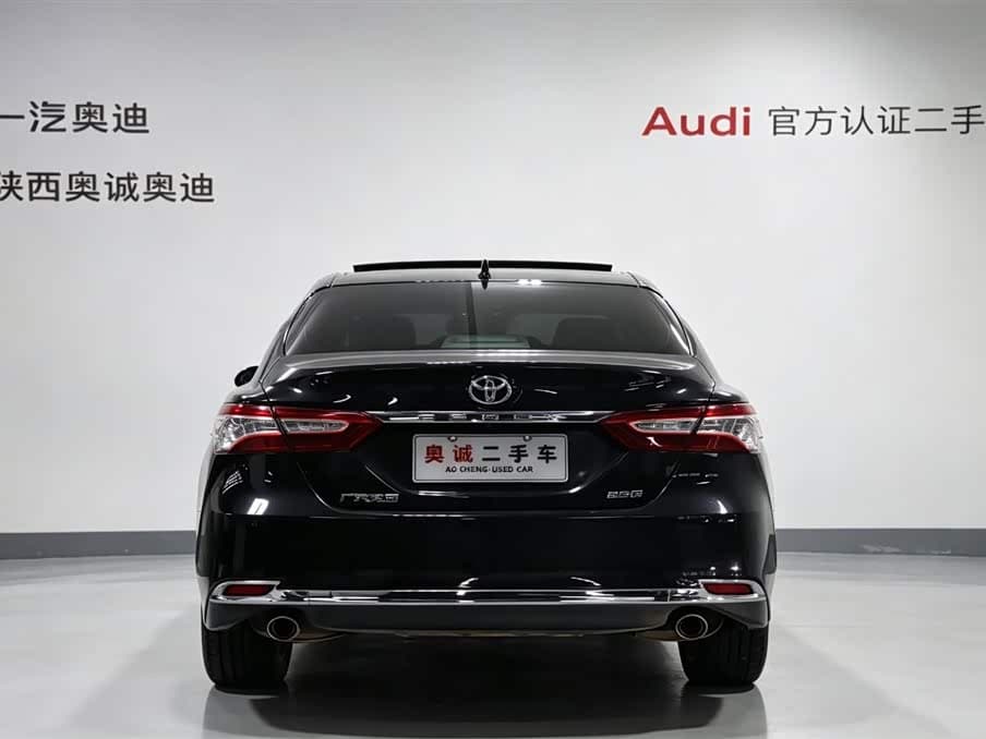 Toyota Camry 2023 — Фото 5/19