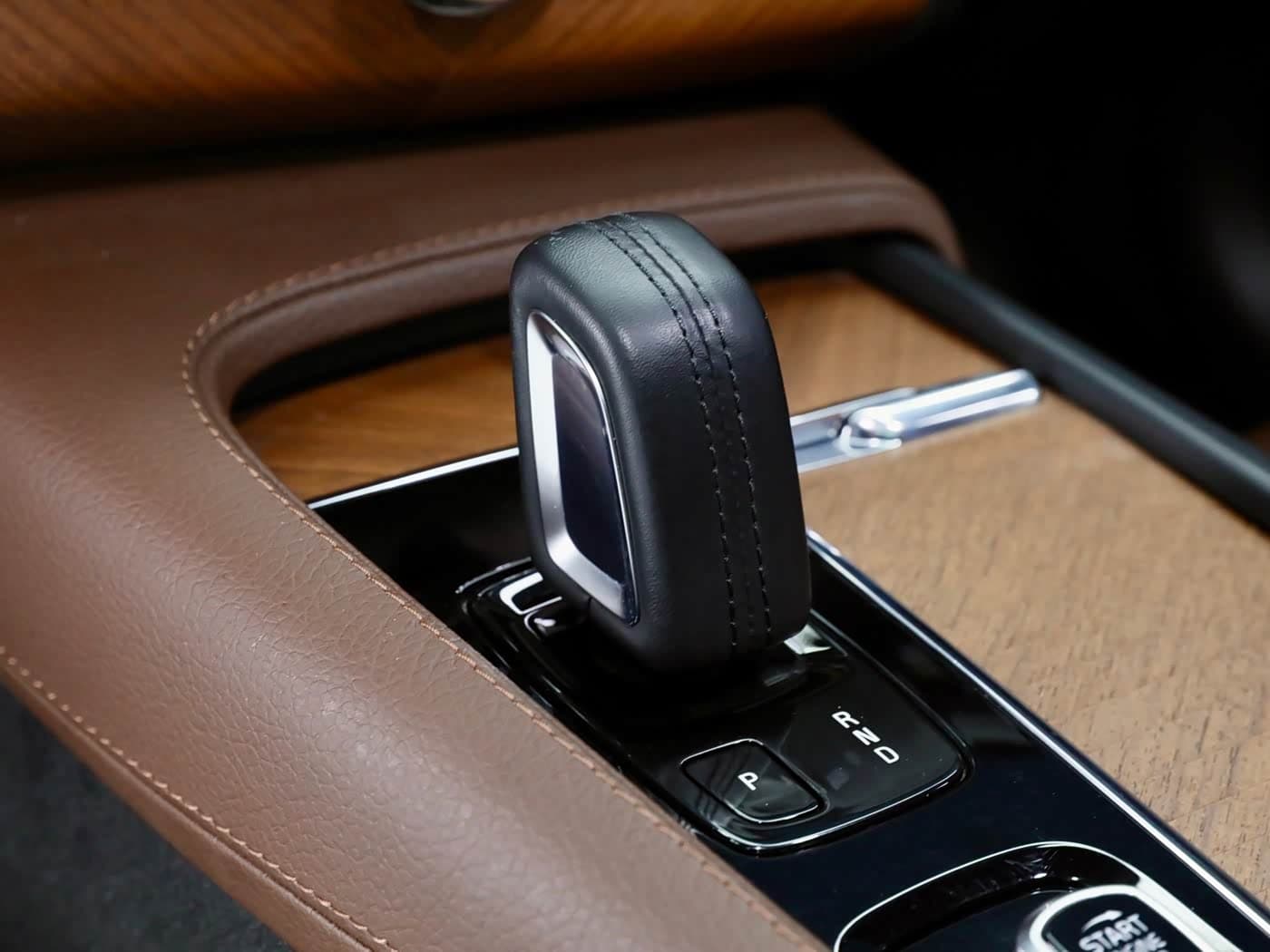 Volvo XC90 2020 — Фото 15/20