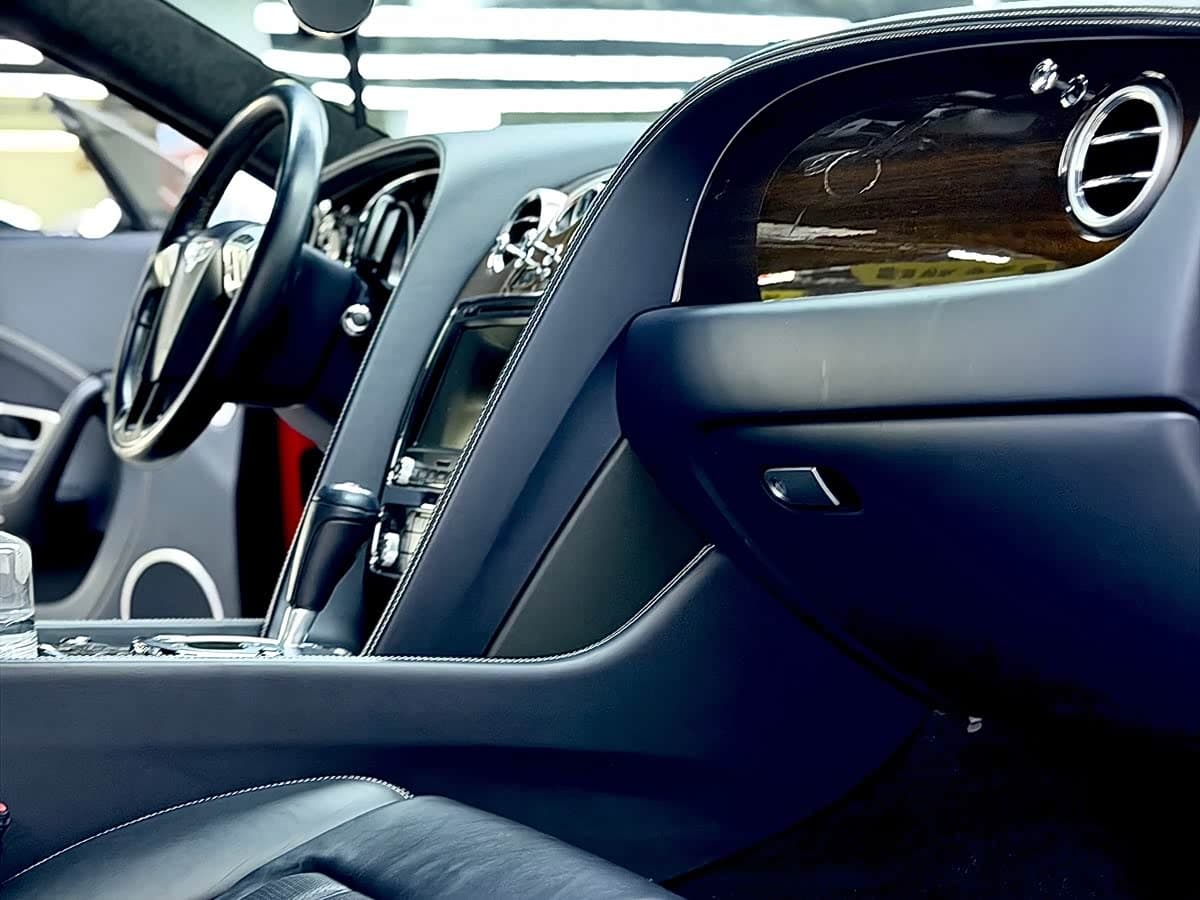 Bentley Continental 2014 — Фото 7/13