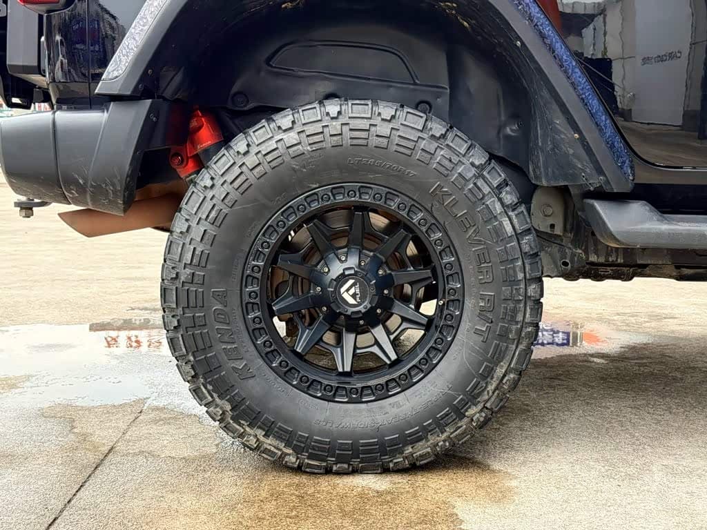 Jeep Wrangler 2019 — Фото 12/15