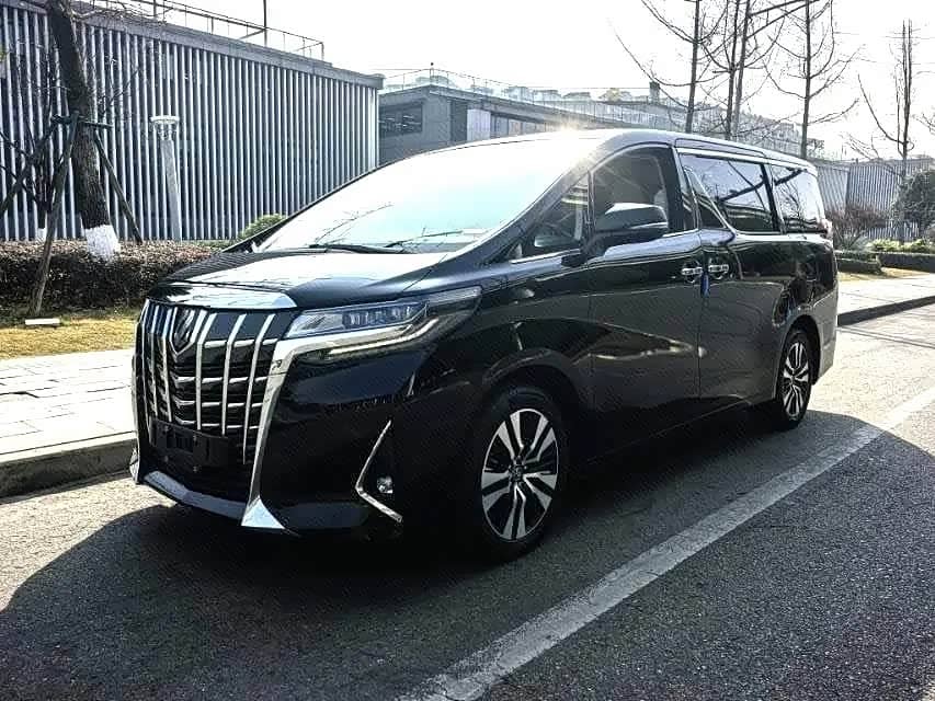 Toyota Alphard, 2018