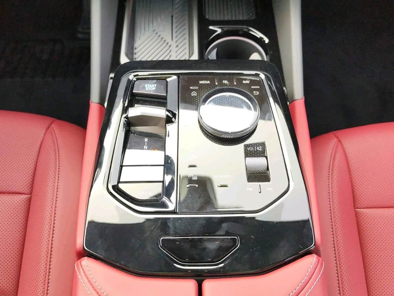 BMW i5 2025 — Фото 6/13