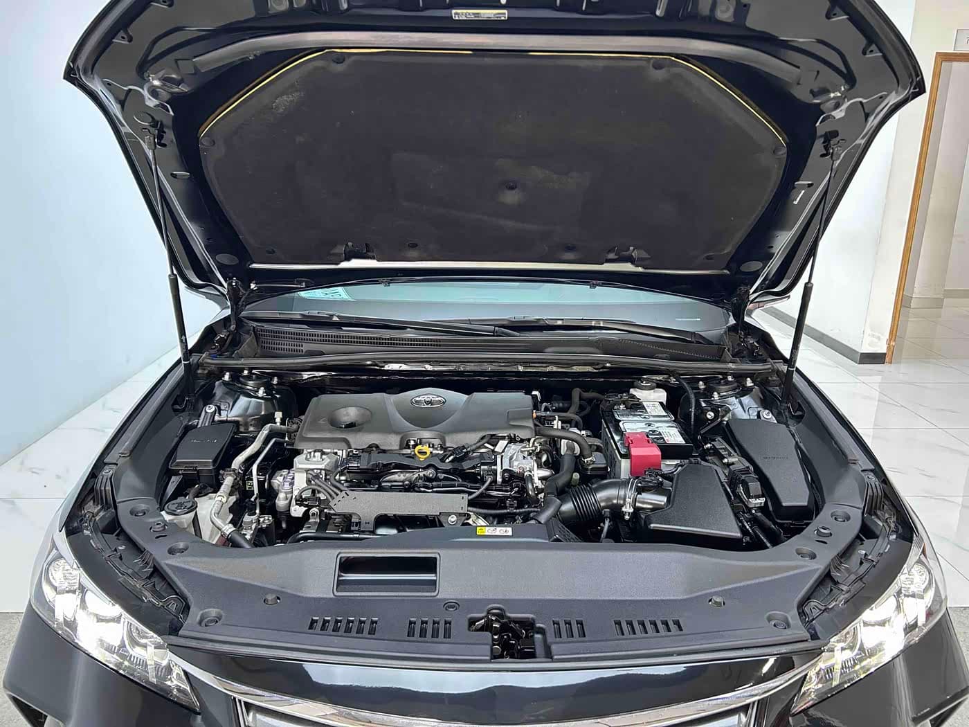 Toyota Avalon 2022 — Фото 10/20