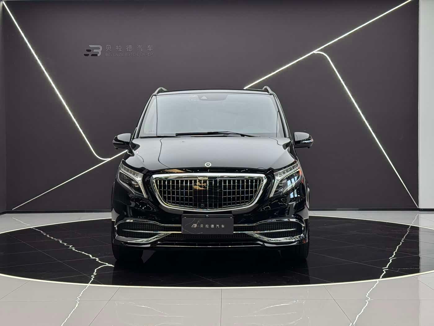 Mercedes-Benz V-Class 2021 — Фото 2/20