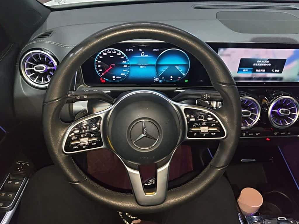 Mercedes-Benz GLB 2020 — Фото 11/20