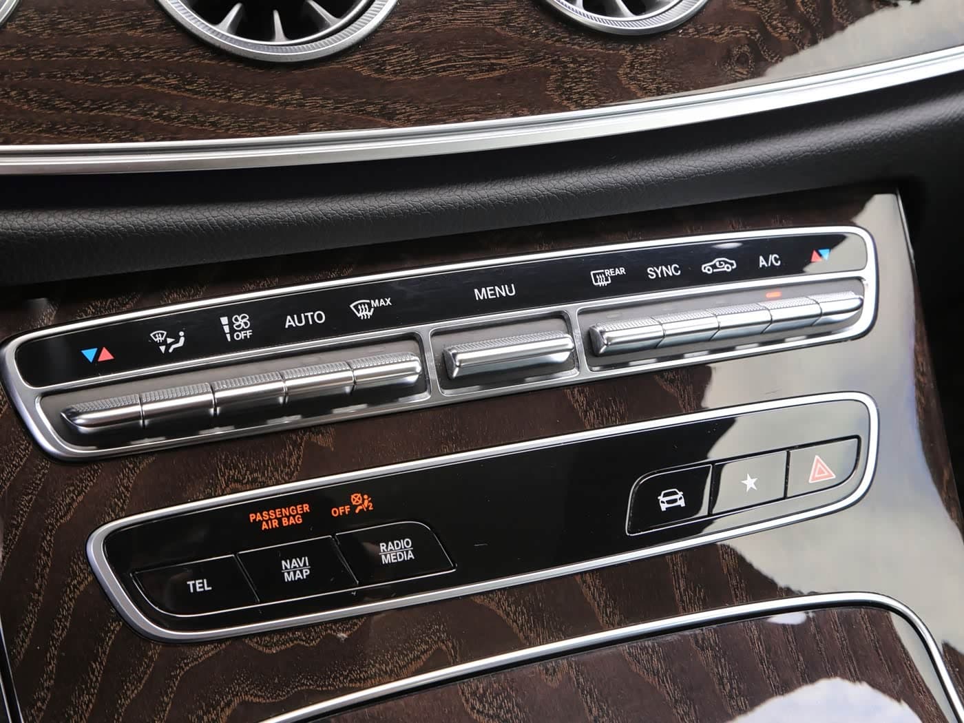 Mercedes-Benz E-Class 2022 — Фото 9/20