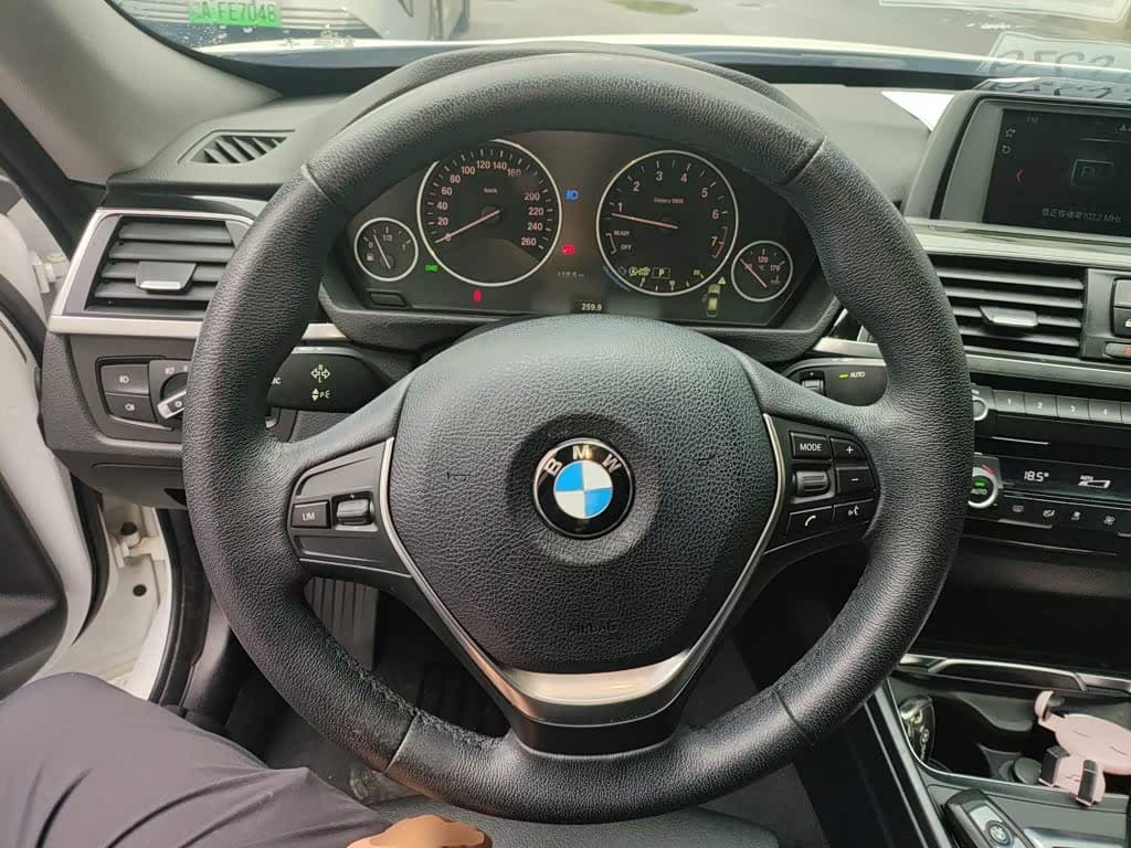 BMW 3 Series GT 2018 — Фото 7/20