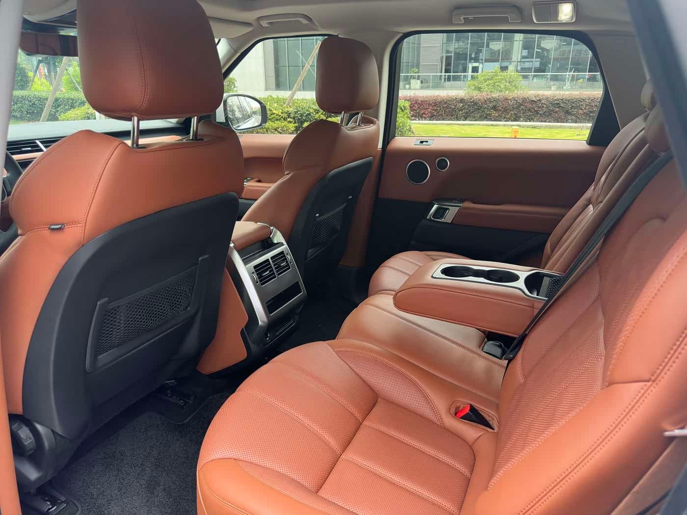 Land Rover Range Rover Sport 2017 — Фото 9/10